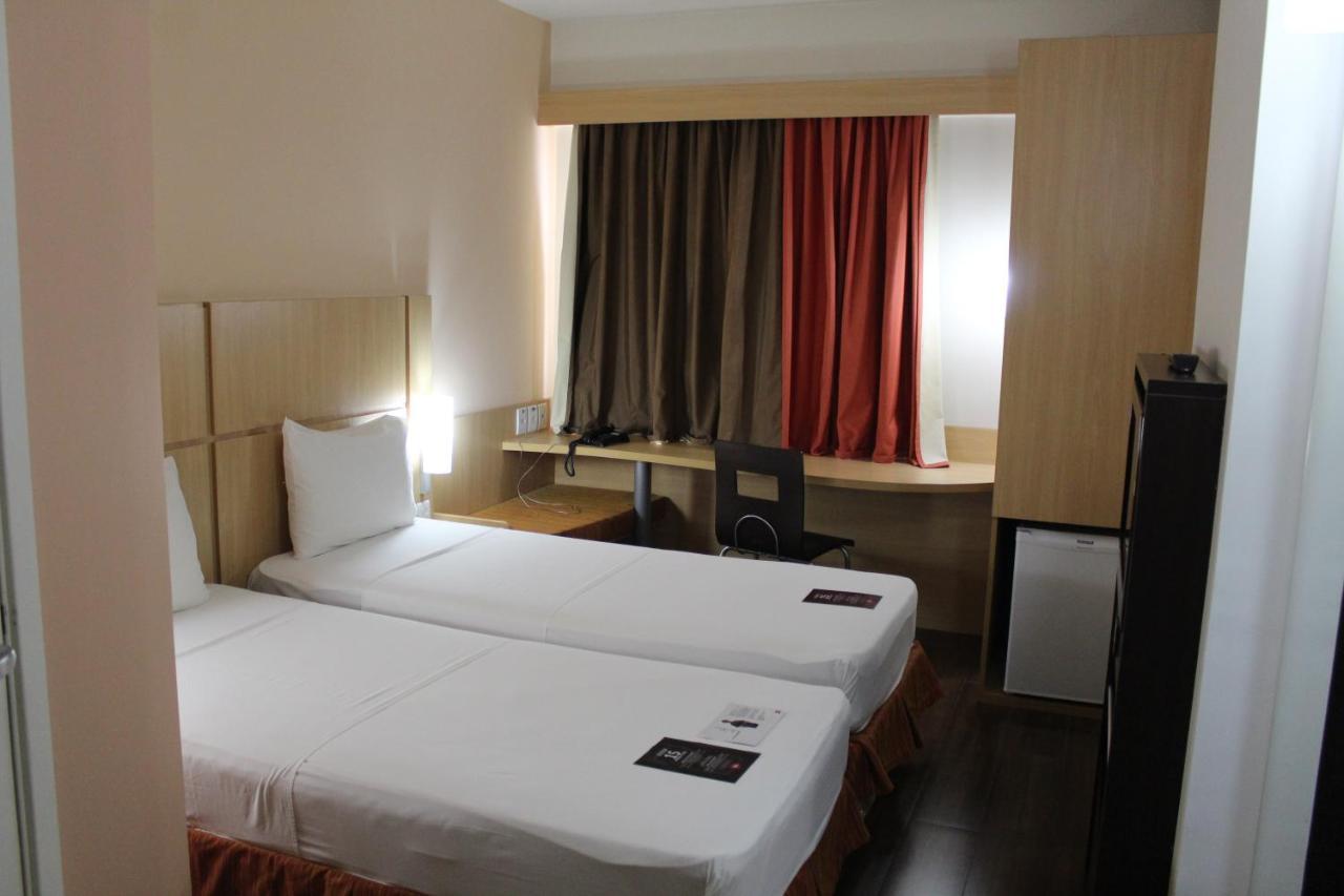 Hotel Ibis Feira De Santana Exterior foto